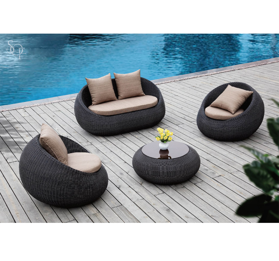 Mandalay Collection - Silhouette Outdoor Furniture - Chicago, Illinois